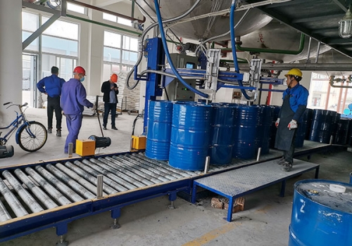 半自動液體灌裝機案例-QGB-1200L2灌裝線